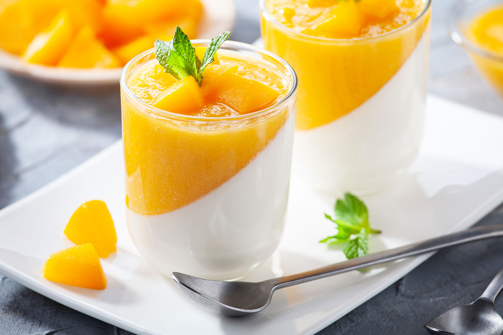 Mangózselés panna cotta